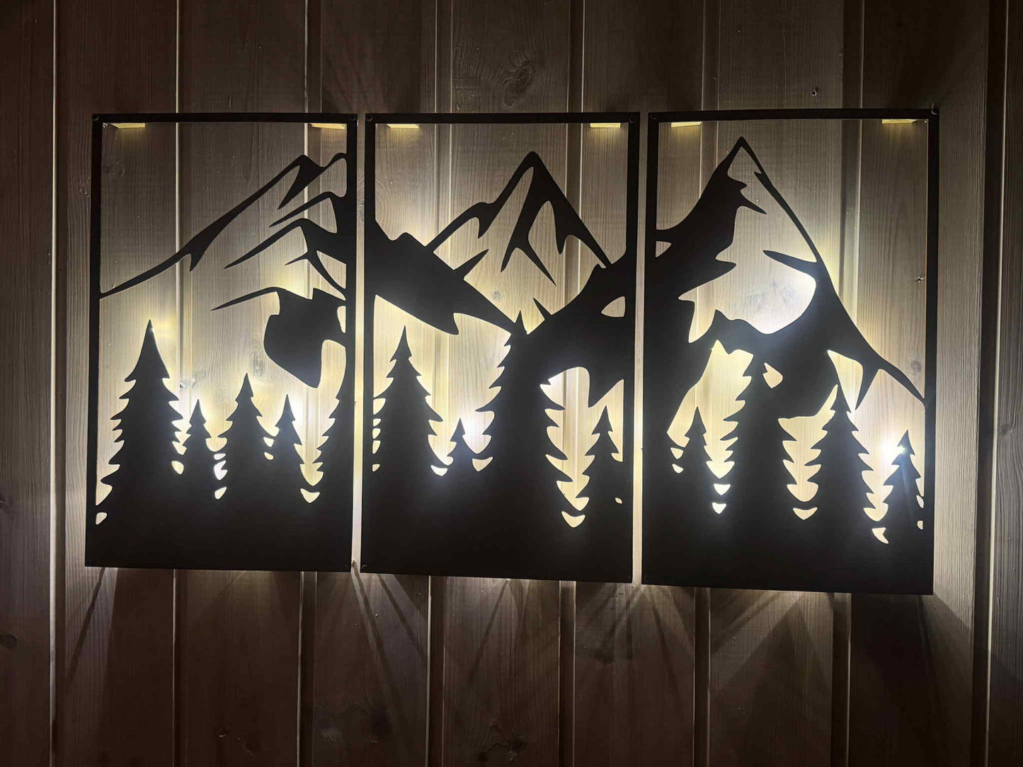 3-delt veggpynt med fjell motiv